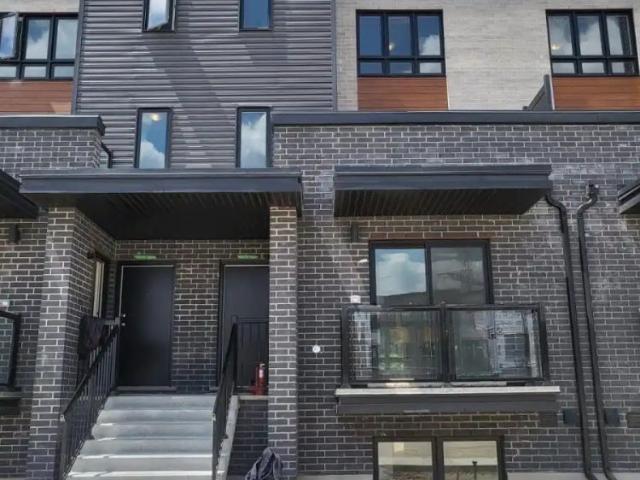 Townhouse for rent in Doon South, Kitchener