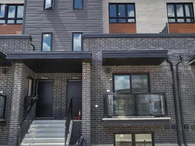 Townhouse for sale in Kitchener, Ontario