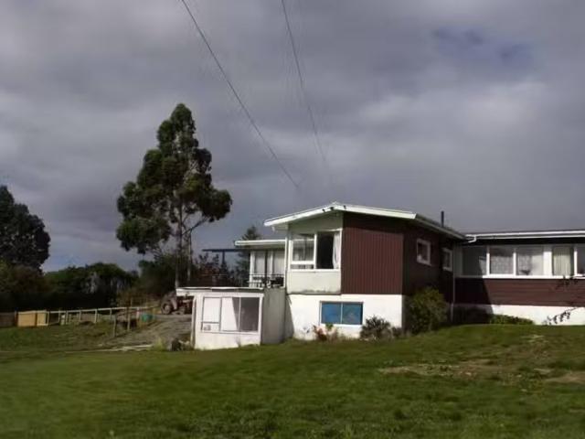 House for sale in Otakou