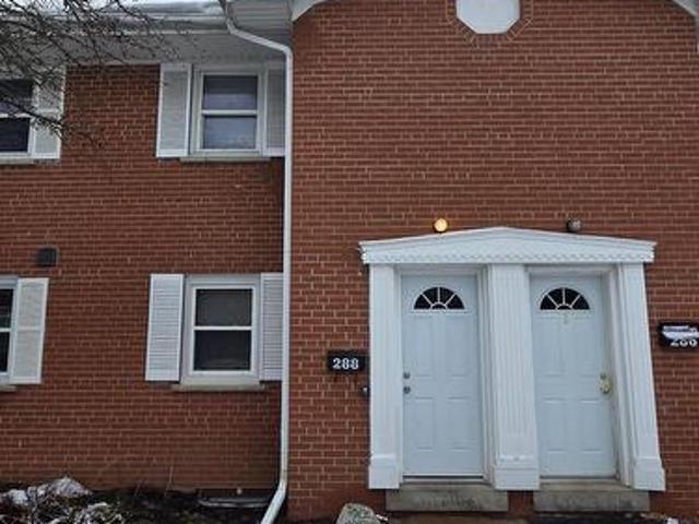 Townhouse for sale in Waterloo, Ontario