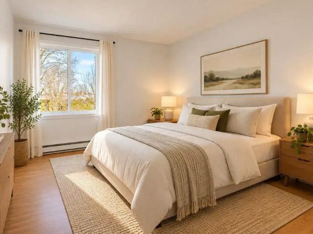 House for rent in McMasterville, Montérégie