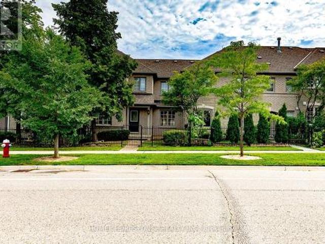Townhouse for sale in Mississauga, Ontario