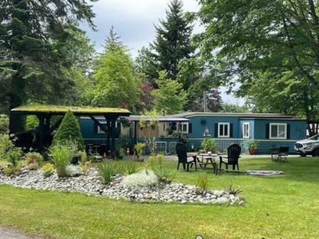 House for sale in Clayoquot, British Columbia