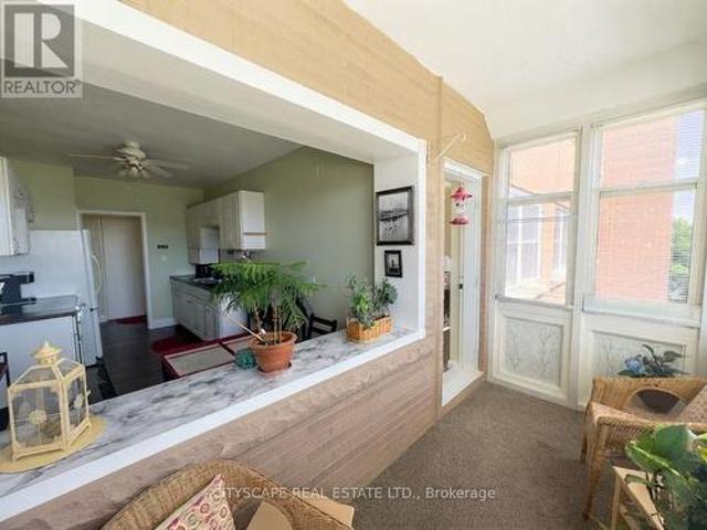 Condo for sale in Burlington, Golden Horseshoe