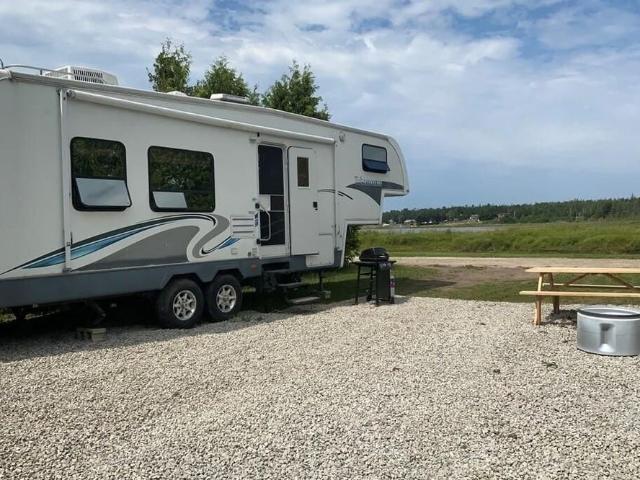 House for rent in Stokes Bay, Southwestern Ontario