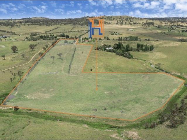 Cottage for sale in Armidale