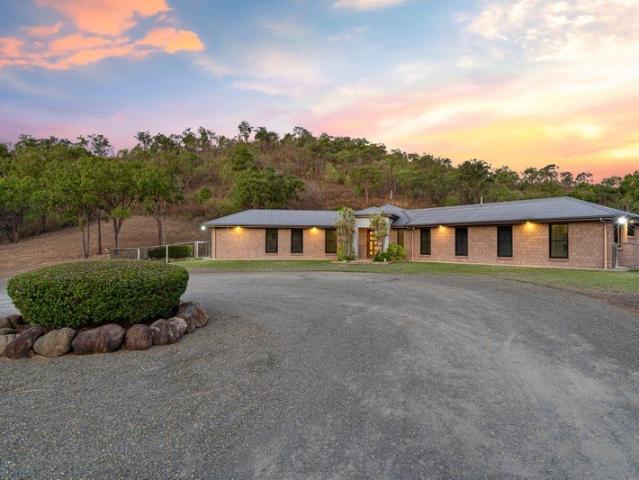 Cottage for sale in Rockyview, Livingstone Shire