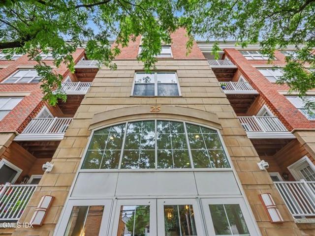 Condo for sale in Cos Cob, Connecticut