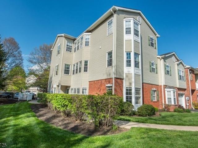 Condo for sale in Lincoln Park, New Jersey