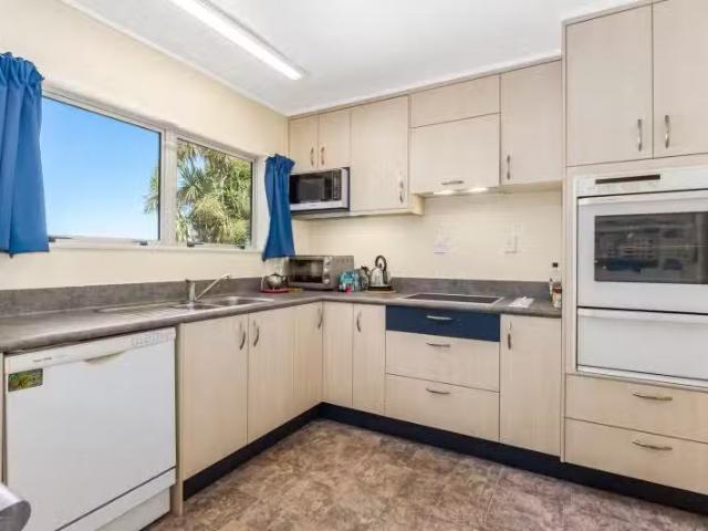 House for sale in Matata, Wellington