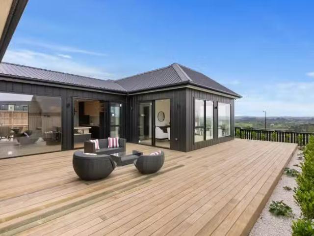 House for sale in Auckland, Oroua County