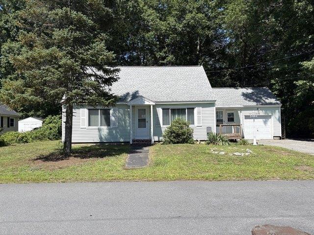 House for sale in Dracut, Massachusetts
