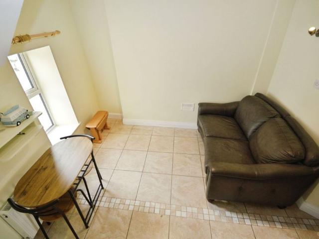 House to rent in The Lough, Clogheen