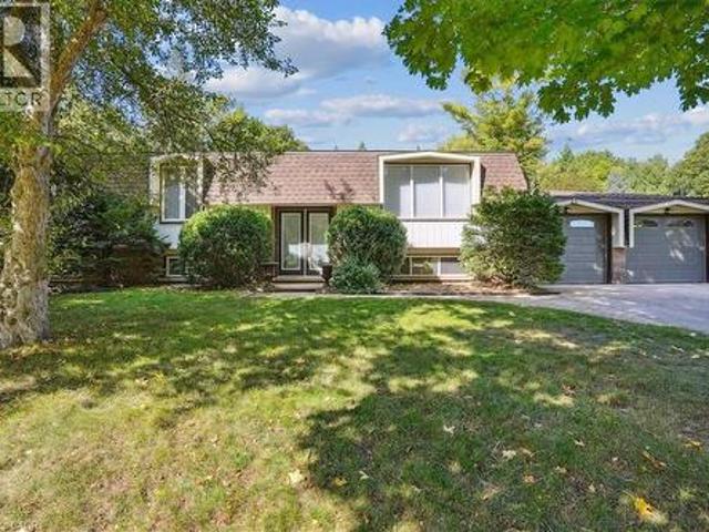 House for sale in Ancaster, Ontario