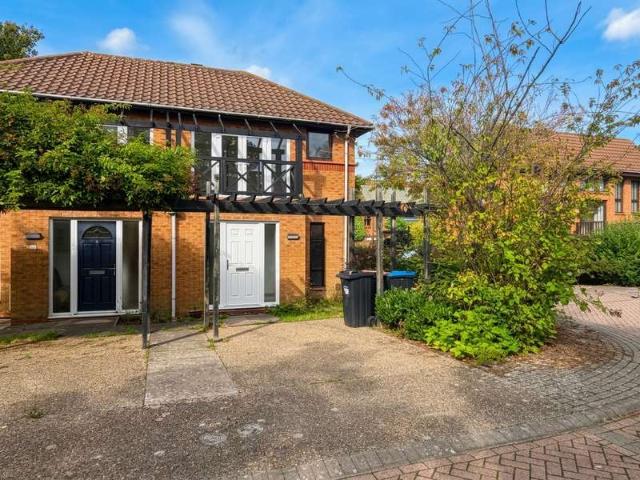 Farm for rent in Shenley Brook End, Milton Keynes