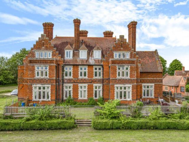 House for sale in Chelmondiston, Suffolk