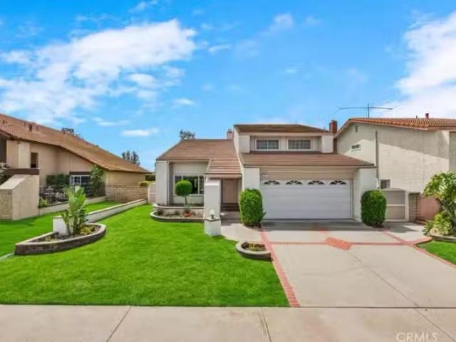 House for sale in Irvine
