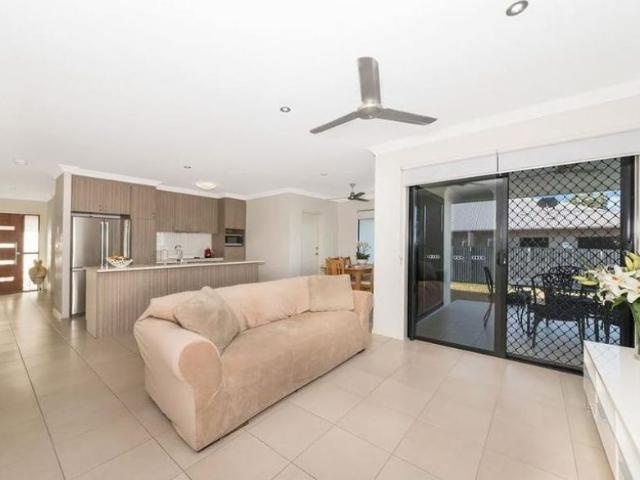 House for rent in Bushland Beach, Townsville City