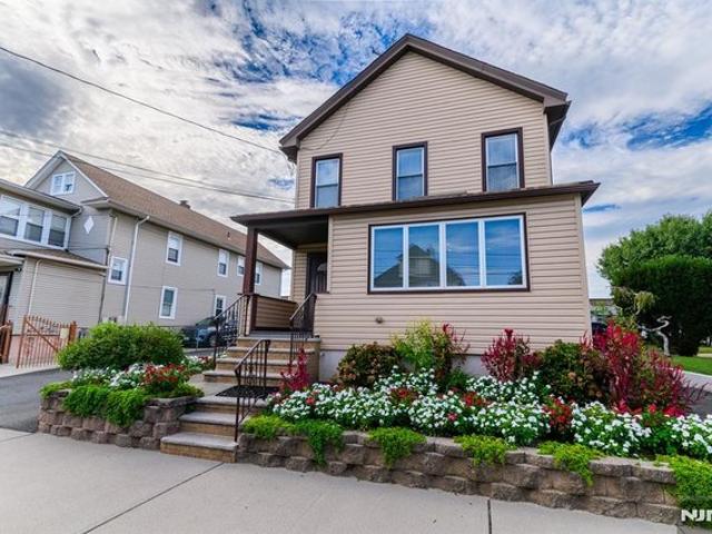 House for sale in Wallington, New Jersey