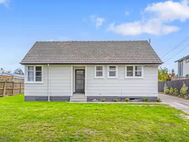 House for sale in Oakura, Canterbury
