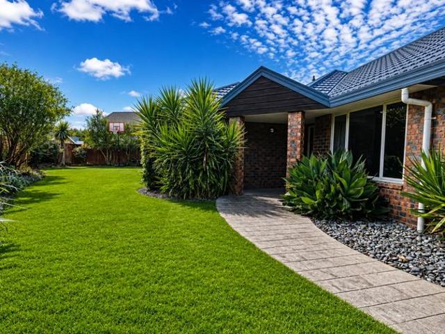 House for rent in Chaslands, Canterbury