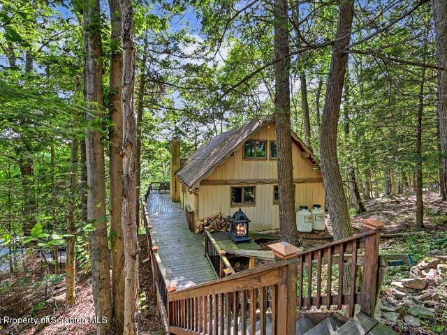 House for sale in Hamlin, Pennsylvania