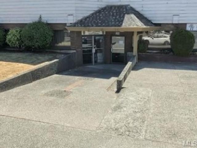 Commercial for rent in Tillicum, Saanich