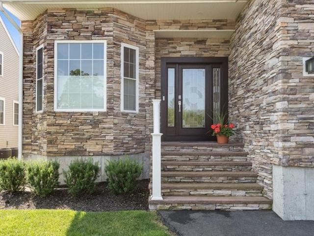 Condo for sale in Sharon, Massachusetts