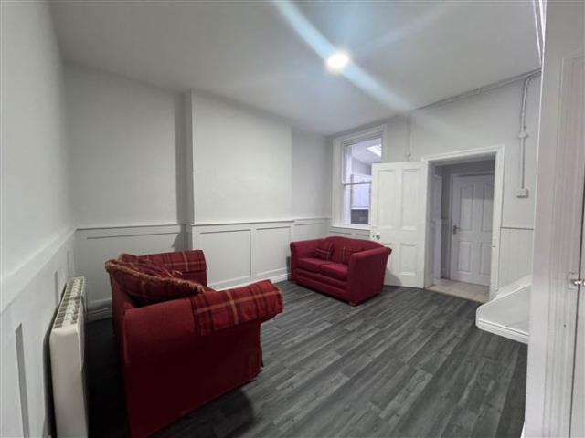 Terraced House to rent in Dundalk, North Tipperary