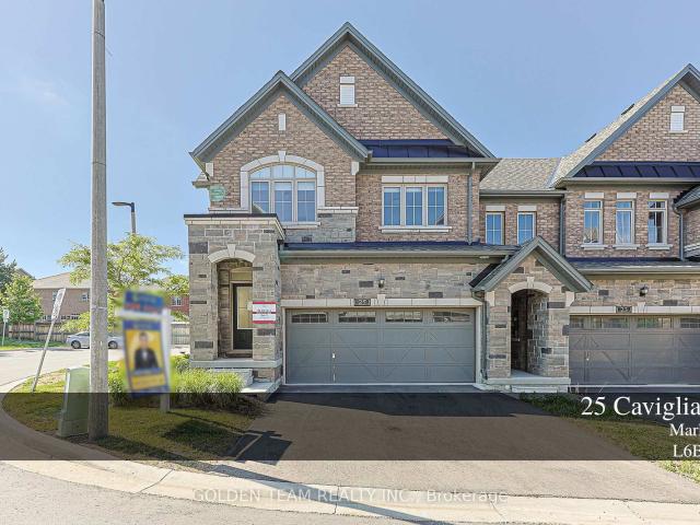 Townhouse for sale in Woburn, Ontario