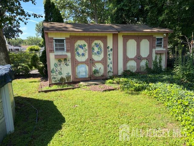 House for sale in Avenel, New Jersey