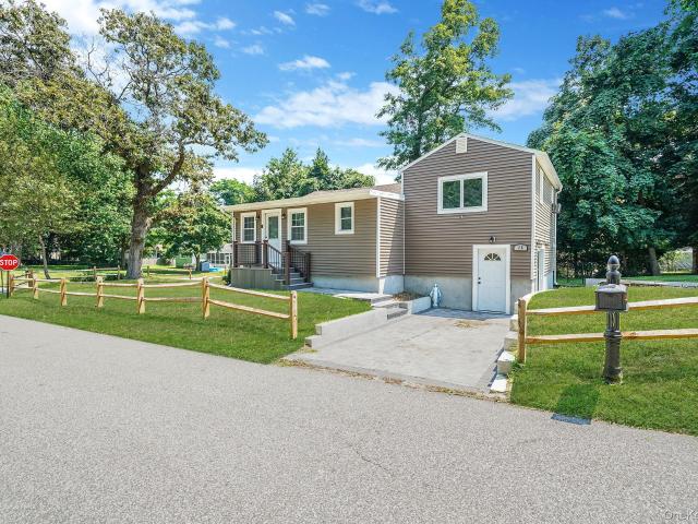 House for sale in Wading River, New York