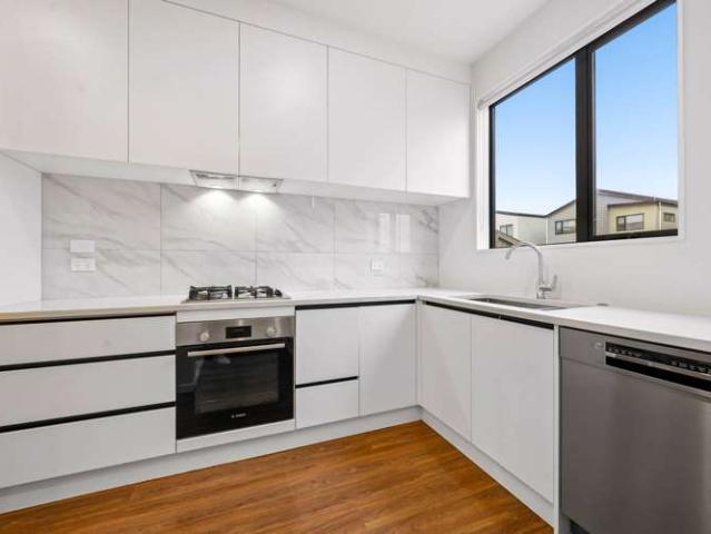 House for sale in Paremoremo