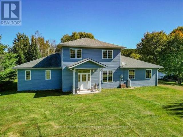 House for sale in Ontario