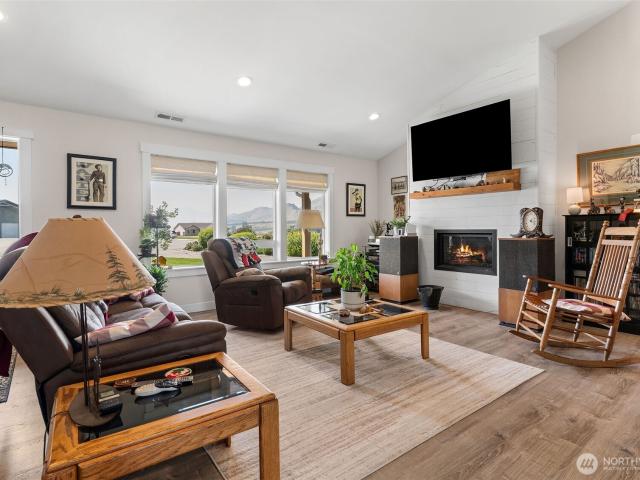House for sale in Brewster, Okanogan County