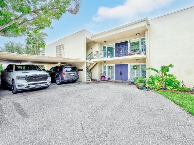 Condo for sale in Largo, Florida