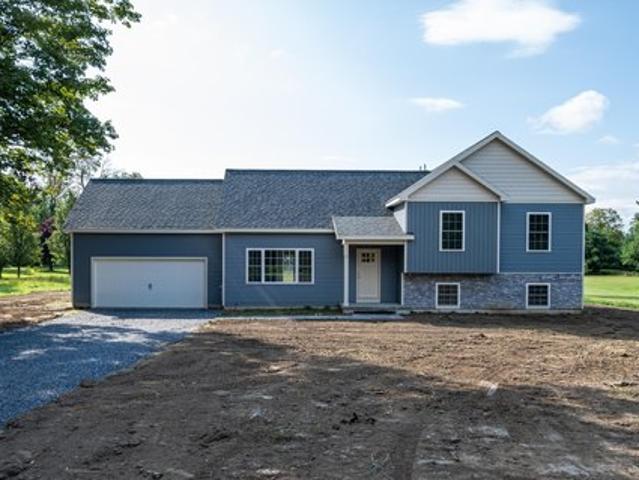 House for sale in Cossayuna, New York