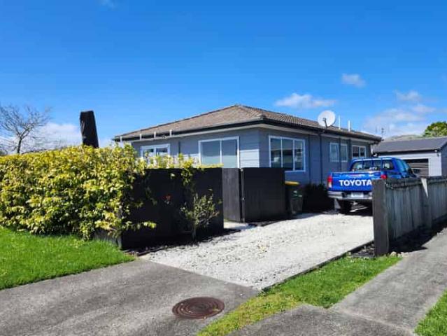 House for rent in Awhitu, Oroua County