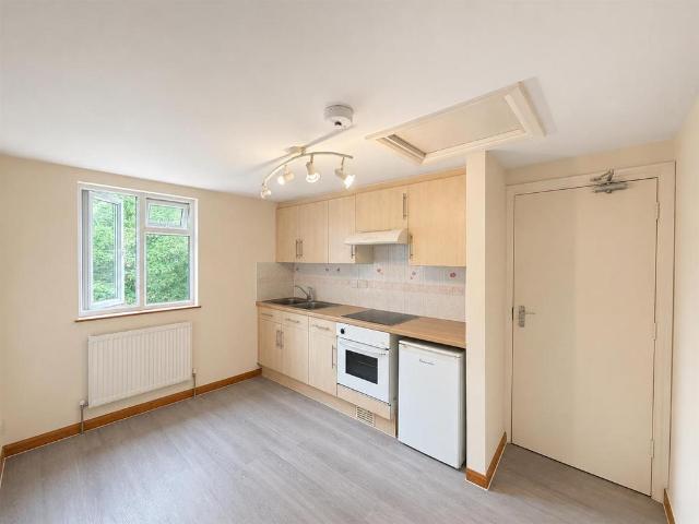Apartment for rent in London Borough of Hounslow, Greater London