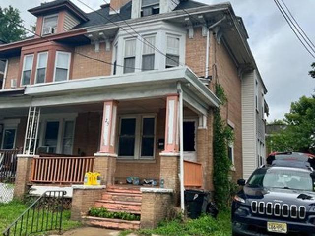 Townhouse for sale in Trenton, New Jersey