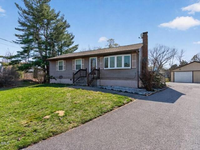House for sale in Saratoga, New York
