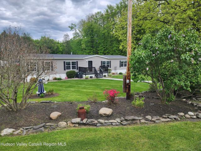 House for sale in Lake Katrine, New York