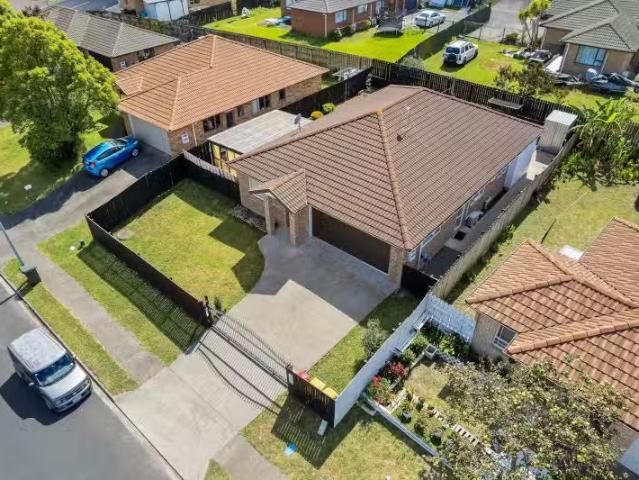 House for sale in Papakura