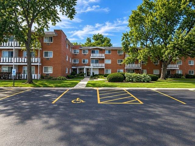 House for sale in Arlington Heights, Illinois