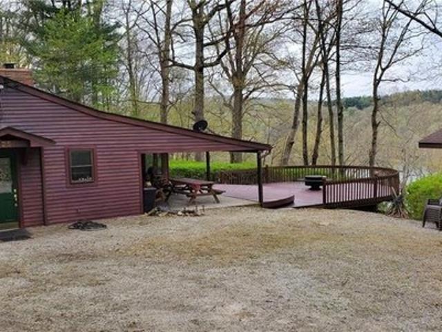House for sale in Perrysville, Ashland County