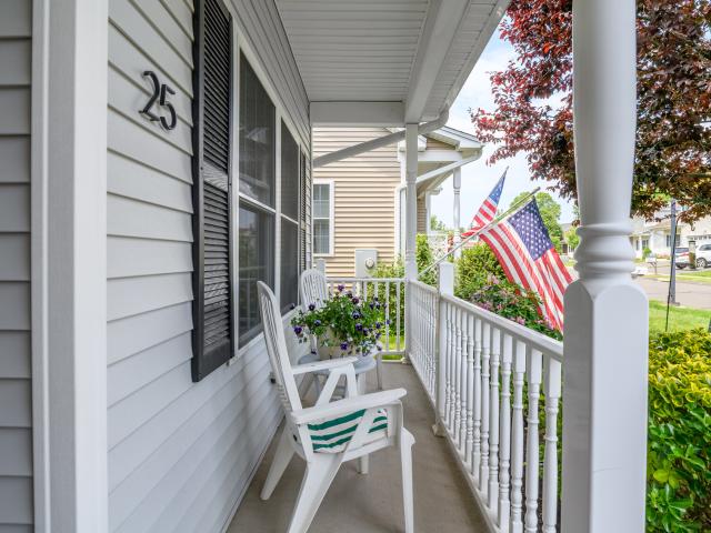 Condo for sale in Glastonbury