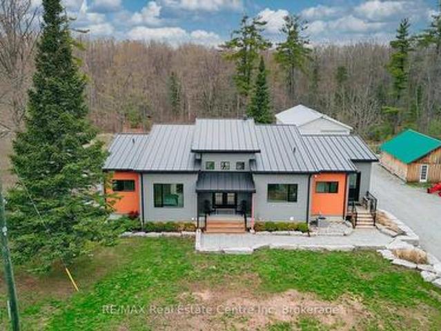 House for sale in Ontario