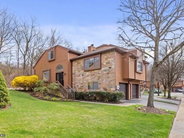 Townhouse for sale in Rockaway, New Jersey