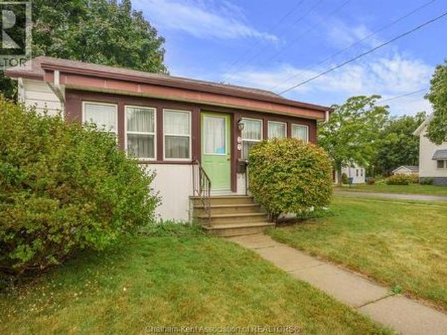 House for sale in Chatham–kent, Ontario