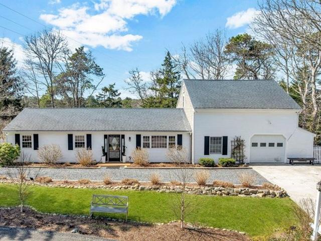 House for sale in South Yarmouth, Massachusetts